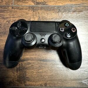 Sony PlayStation 4 DualShock Controller For Parts/Repair Black Fast Shipping